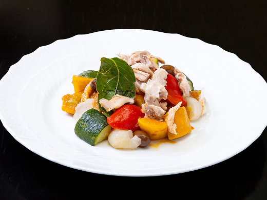 鶏胸肉とイタリア産グリル野菜のジャルディニエラ風