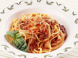 牛肉のトマトチーズスパゲティ