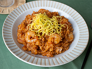 焼きケチャップで作る!岡山名物 えびめし風炒飯