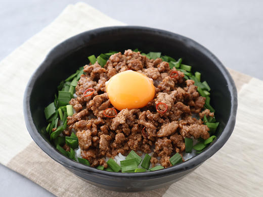 辛さ控えめ 台湾ミンチ丼