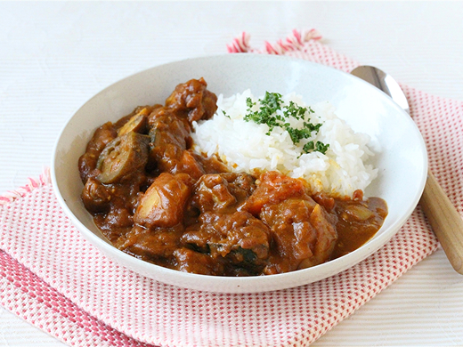 たっぷりトマトと野菜ジュースで作る！ベジタブルカレー