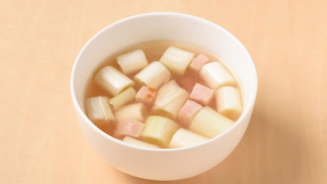 鶏がら白ネギスープのレシピ 鶏がら白ネギスープのレシピ