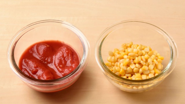 トマト缶やコーン缶はスープやパスタなどに使える